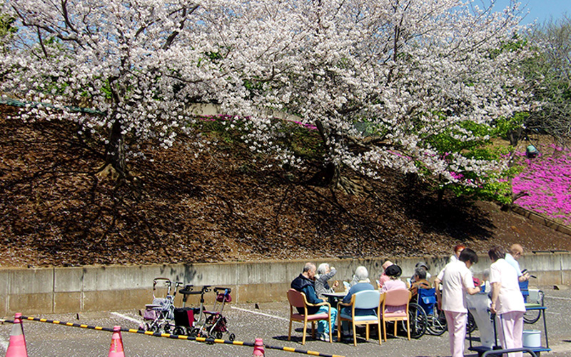 千葉市　デイサービス　幕張